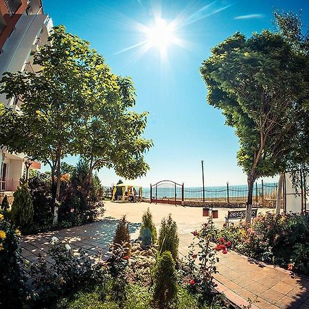 Gt Riviera Fort Beach Apartments Ravda Exteriér fotografie