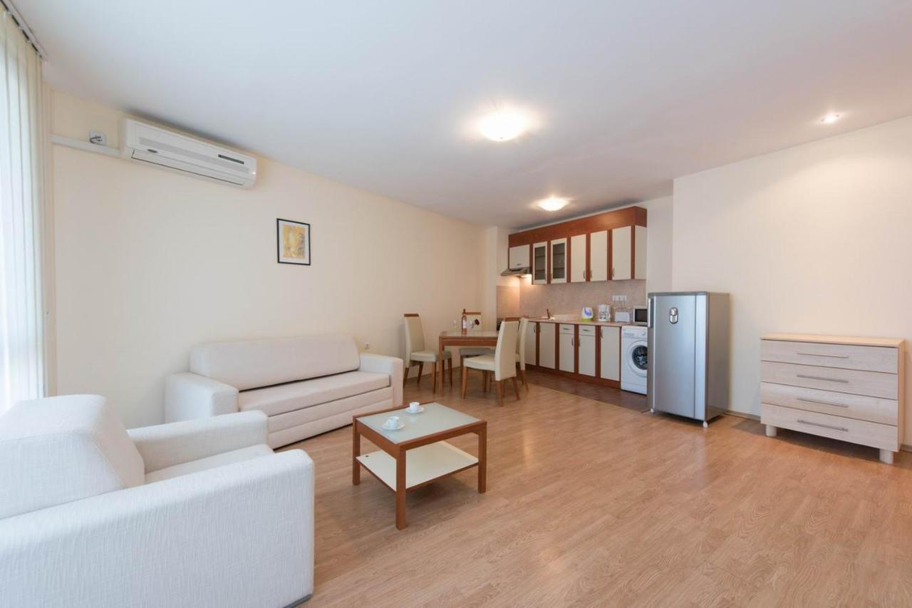 Gt Riviera Fort Beach Apartments Ravda Exteriér fotografie