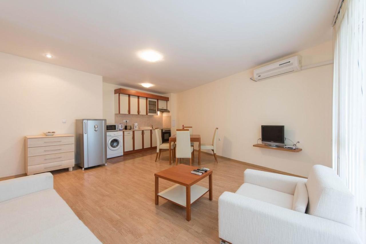 Gt Riviera Fort Beach Apartments Ravda Exteriér fotografie