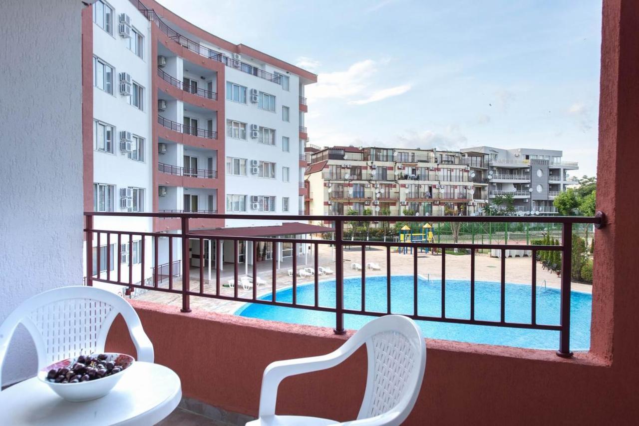 Gt Riviera Fort Beach Apartments Ravda Exteriér fotografie