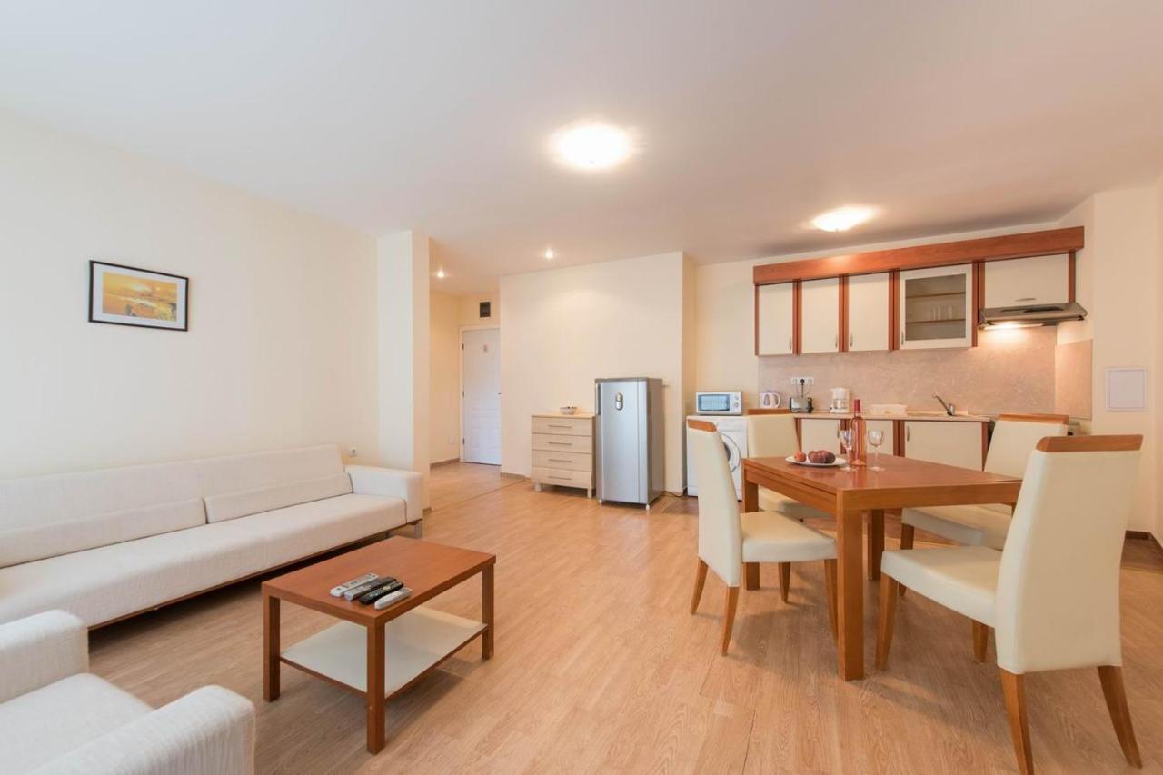 Gt Riviera Fort Beach Apartments Ravda Exteriér fotografie