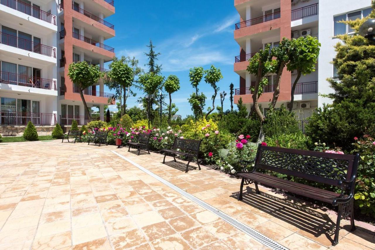 Gt Riviera Fort Beach Apartments Ravda Exteriér fotografie