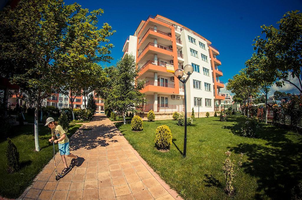 Gt Riviera Fort Beach Apartments Ravda Exteriér fotografie